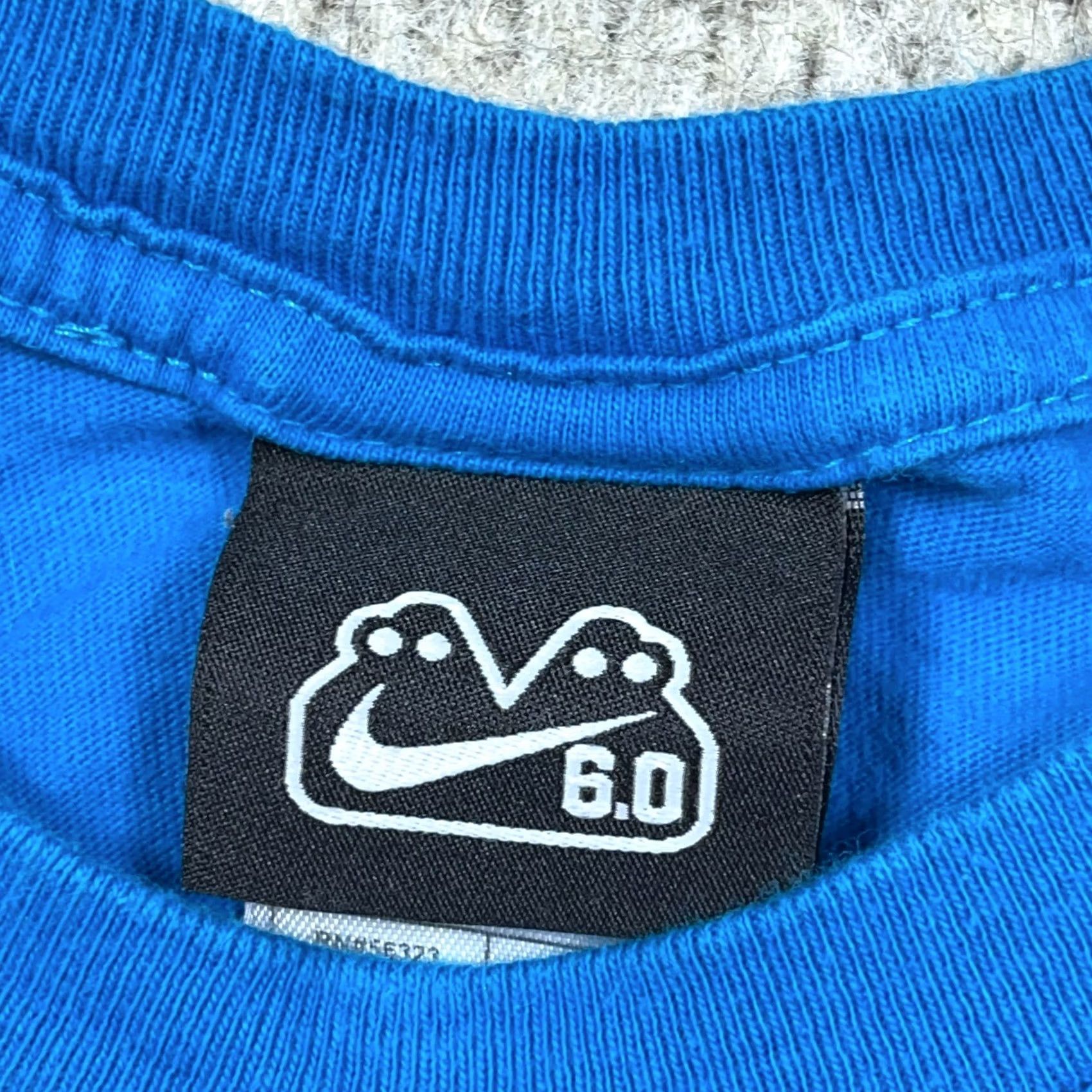 Nike VINTAGE Nike Shirt Men M Blue Geometric Graffiti Spellout Skate 6.0 Size US M / EU 48-50 / 2 - 4 Thumbnail
