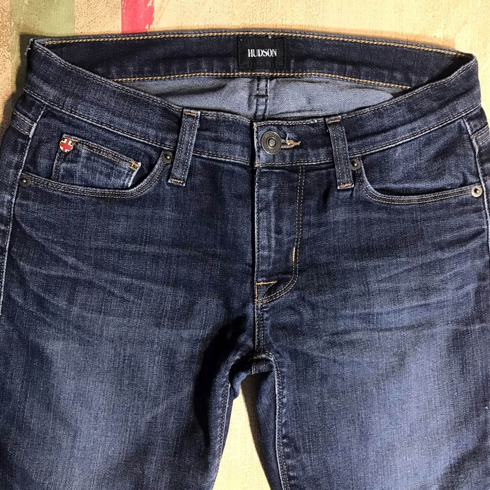 Hudson VINTAGE? No. Hudson Krista Ankle Super Skinny Raw Hem Jeans Denim Womens 26 Inseam 28? No. Size 26" / US 2 / IT 38 - 3 Thumbnail