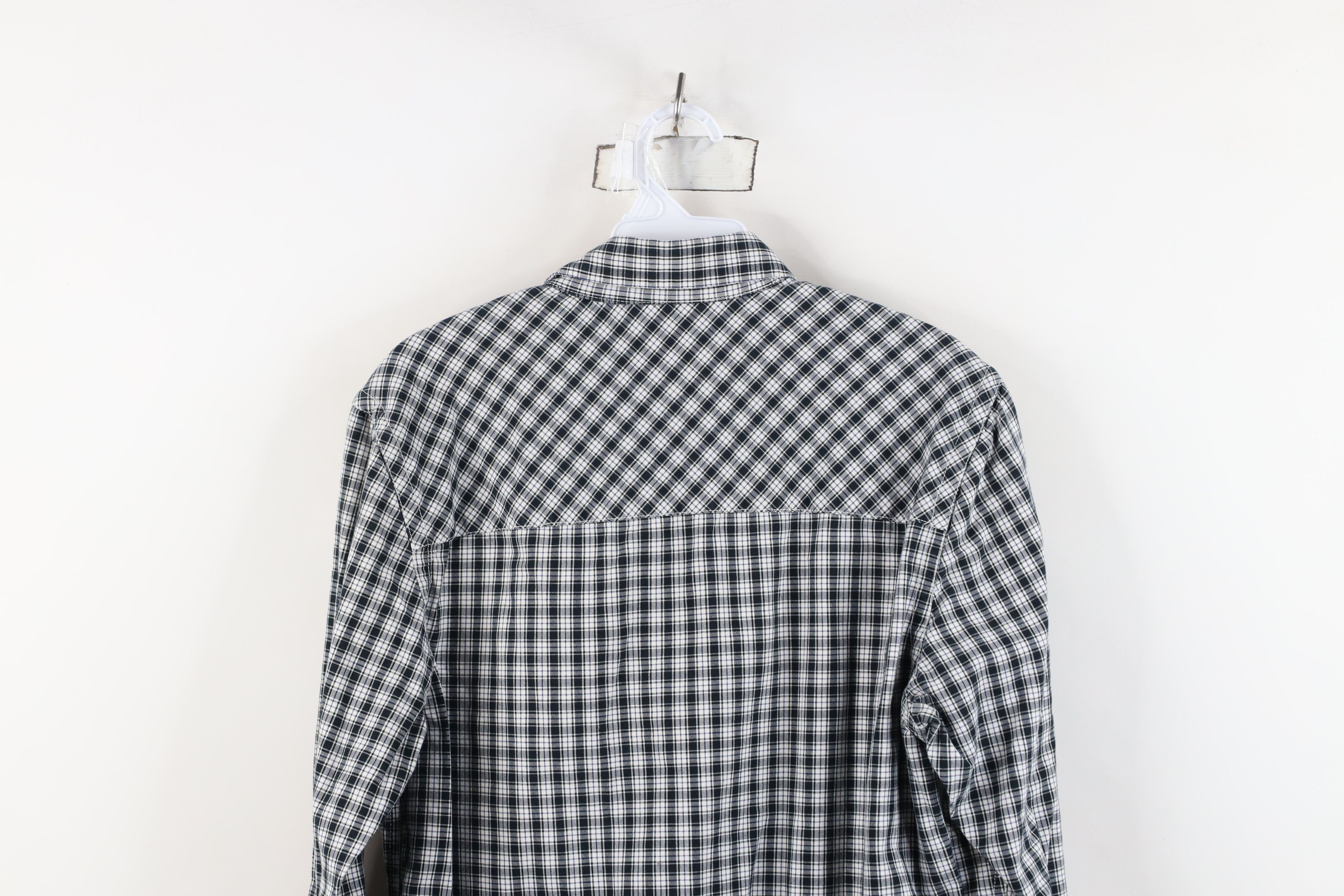 Vintage WESC Streetwear Pocket Collared Button Shirt Black Plaid Size US S / EU 44-46 / 1 - 12 Thumbnail