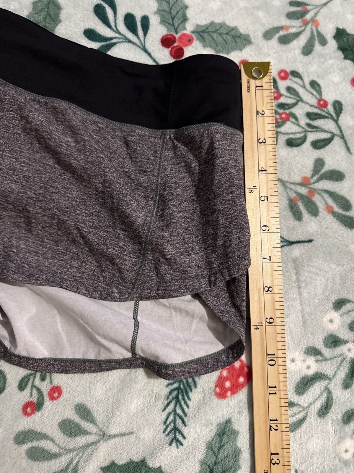 Lululemon Lululemon Women’s Size 10 Shorts Size 22" - 8 Thumbnail