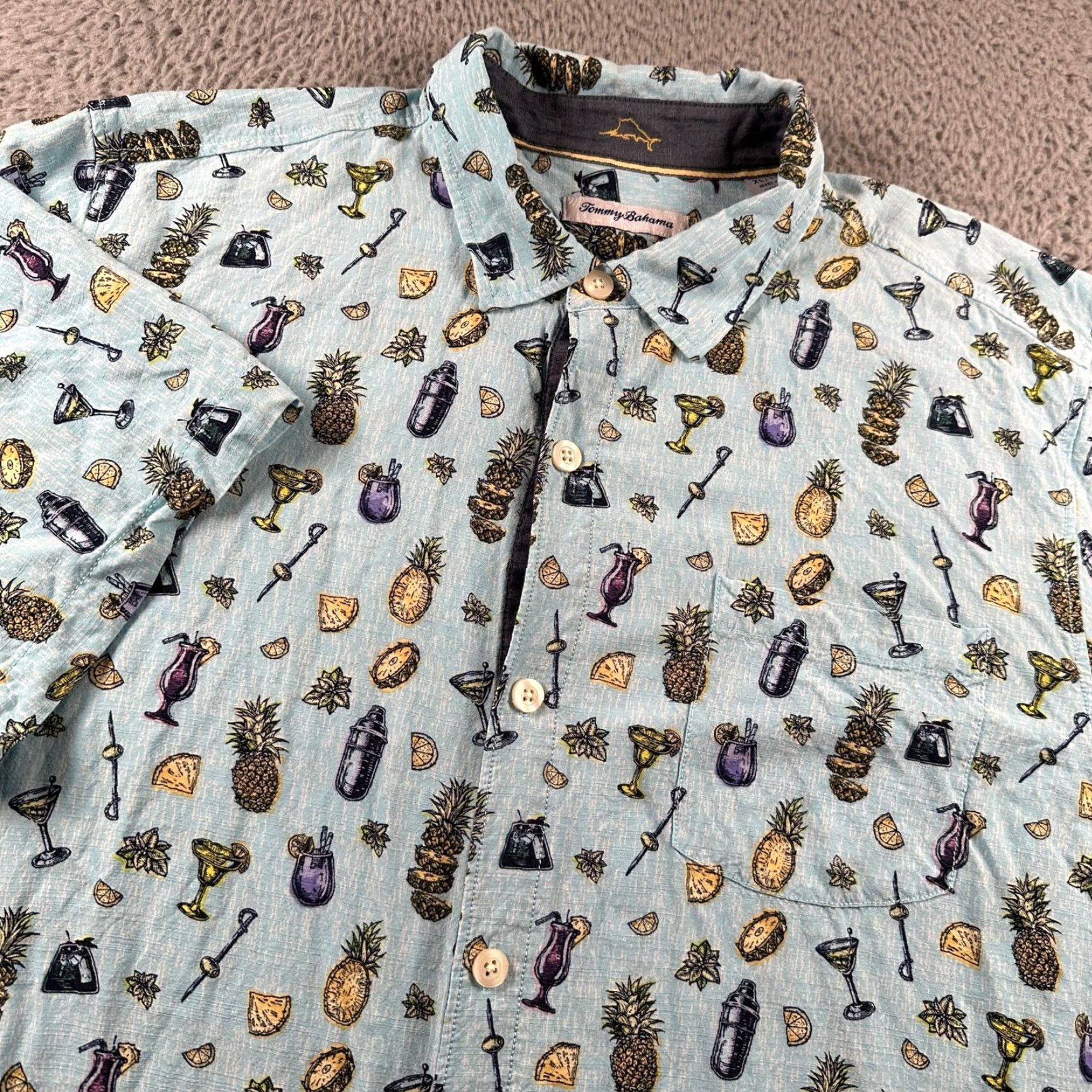 Tommy Bahama Tommy Bahama Shirt Mens XL Aqua Cocktail Pineapple Short Sleeve Button-Up Hawaiian & Aloha Shirt Camp Collar Size US XL / EU 56 / 4 - 2 Thumbnail