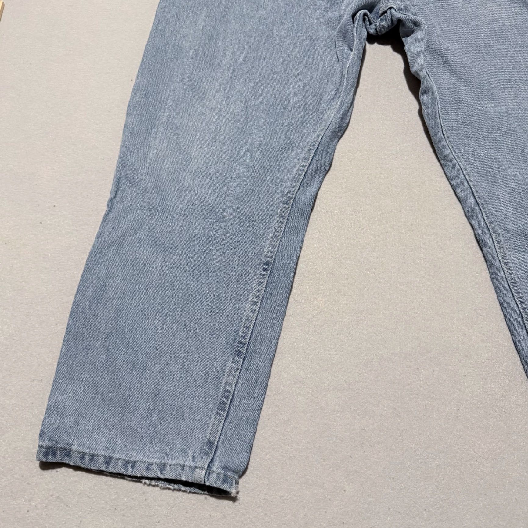 Wrangler Wrangler Jeans Men's Denim Light Wash Classic Straight Zip Fly 40x28 Size US 40 / EU 56 - 5 Thumbnail