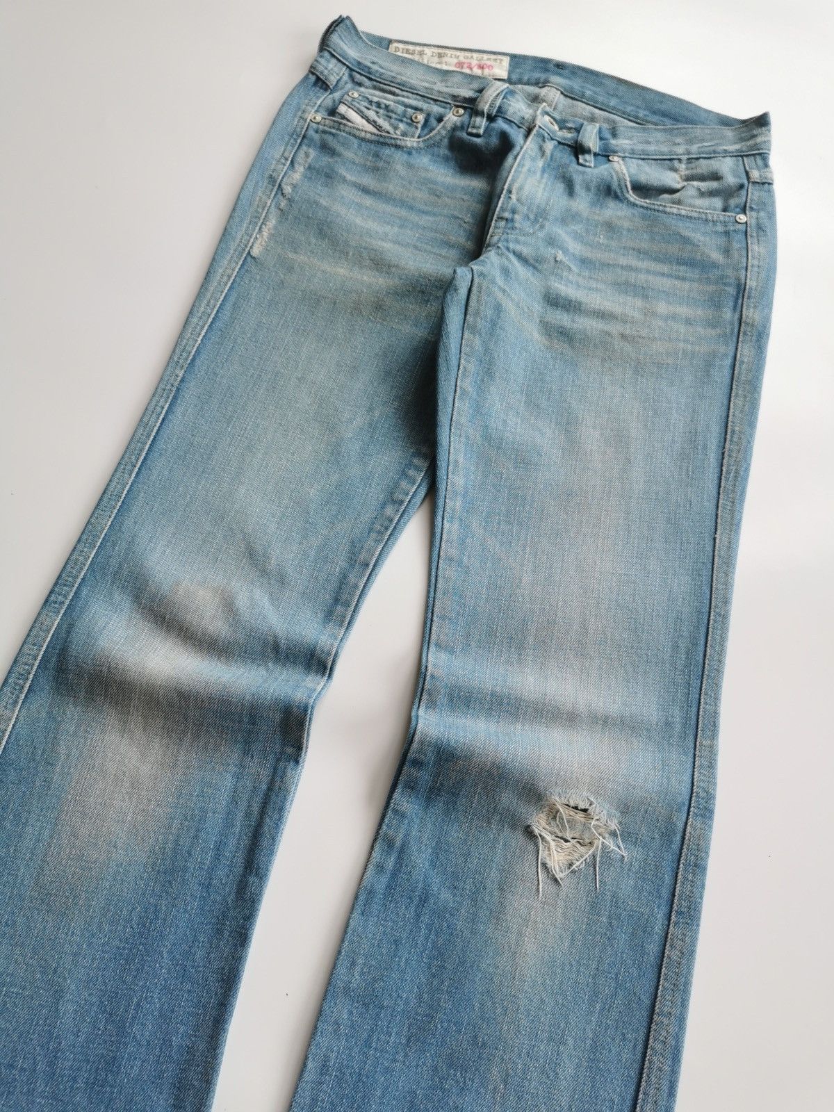Diesel Bootcut Vintage Diesel Limited Edition Distressed Jeans Size 28" / US 6 / IT 42 - 2 Thumbnail