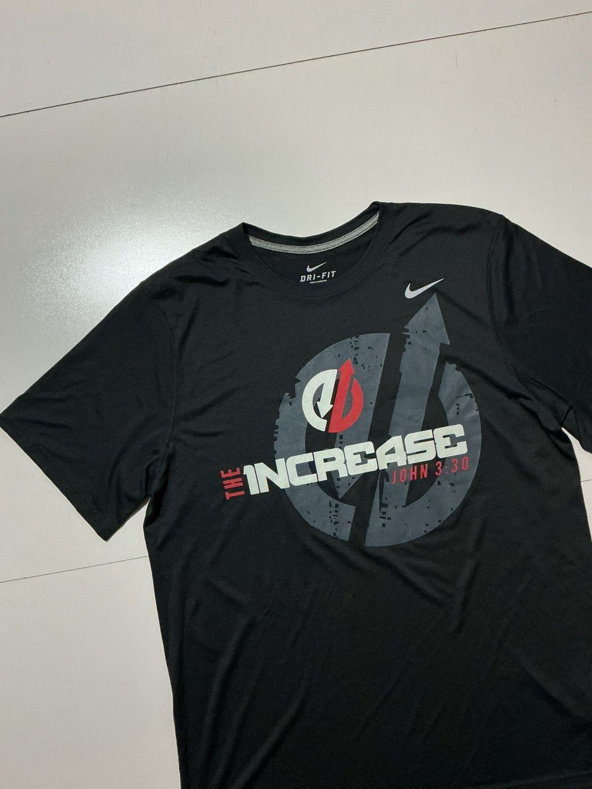 Nike Nike Dri Fit The Increase John 3:30 Training Graphic T-Shirt Size US XL / EU 56 / 4 - 3 Thumbnail