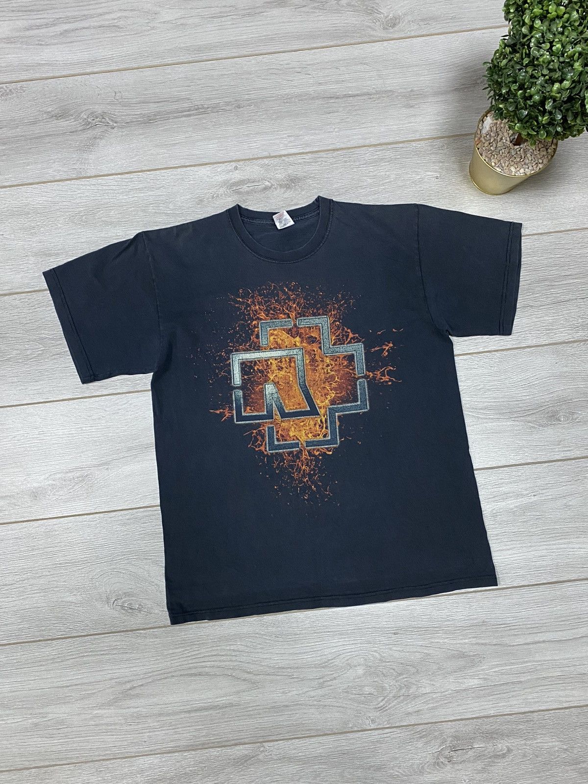 Band Tees Rammstein glow 00s flame big logo sun faded t-shirt Size US L / EU 52-54 / 3 - 5 Thumbnail