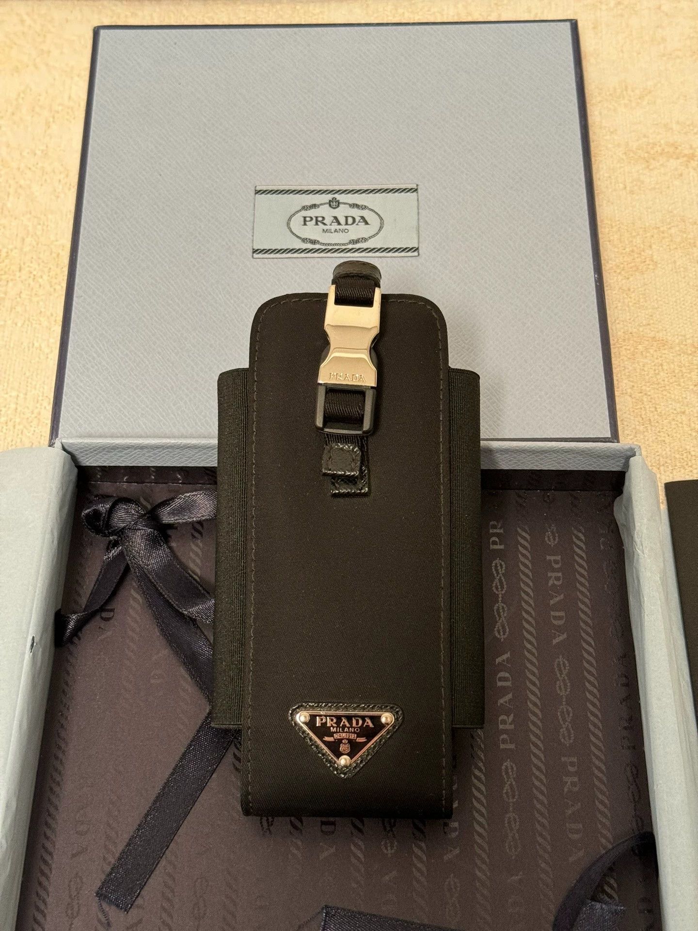 Prada Prada Thick Nylon Neck Pouch Phone Sunglasses Size ONE SIZE - 5 Thumbnail