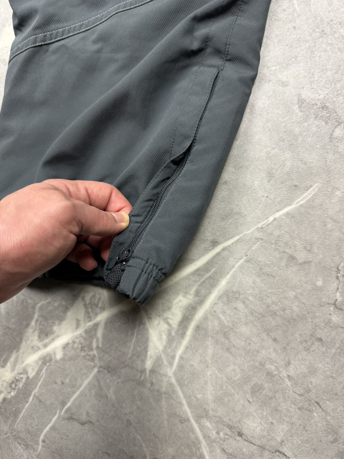Nike Nike Track Pants Dark Grey / Red | Baggy | Size S (fits M) Size US 32 / EU 48 - 6 Thumbnail