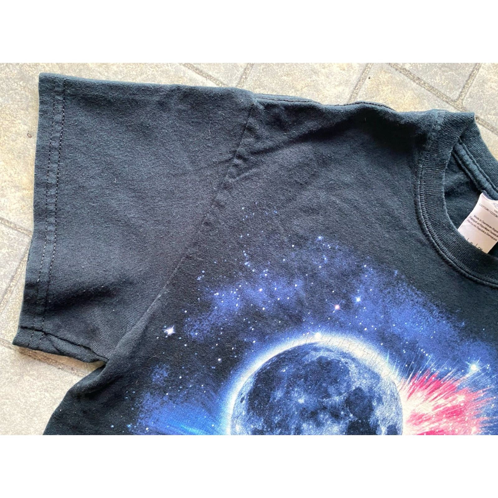 Gildan VINTAGE Moonrise Festival 2015 Baltimore MD Gildan Ultra Cotton T-Shirt EDM Black S Men Short Sleeve Size S Shirt Mens Size US S / EU 44-46 / 1 - 5 Thumbnail