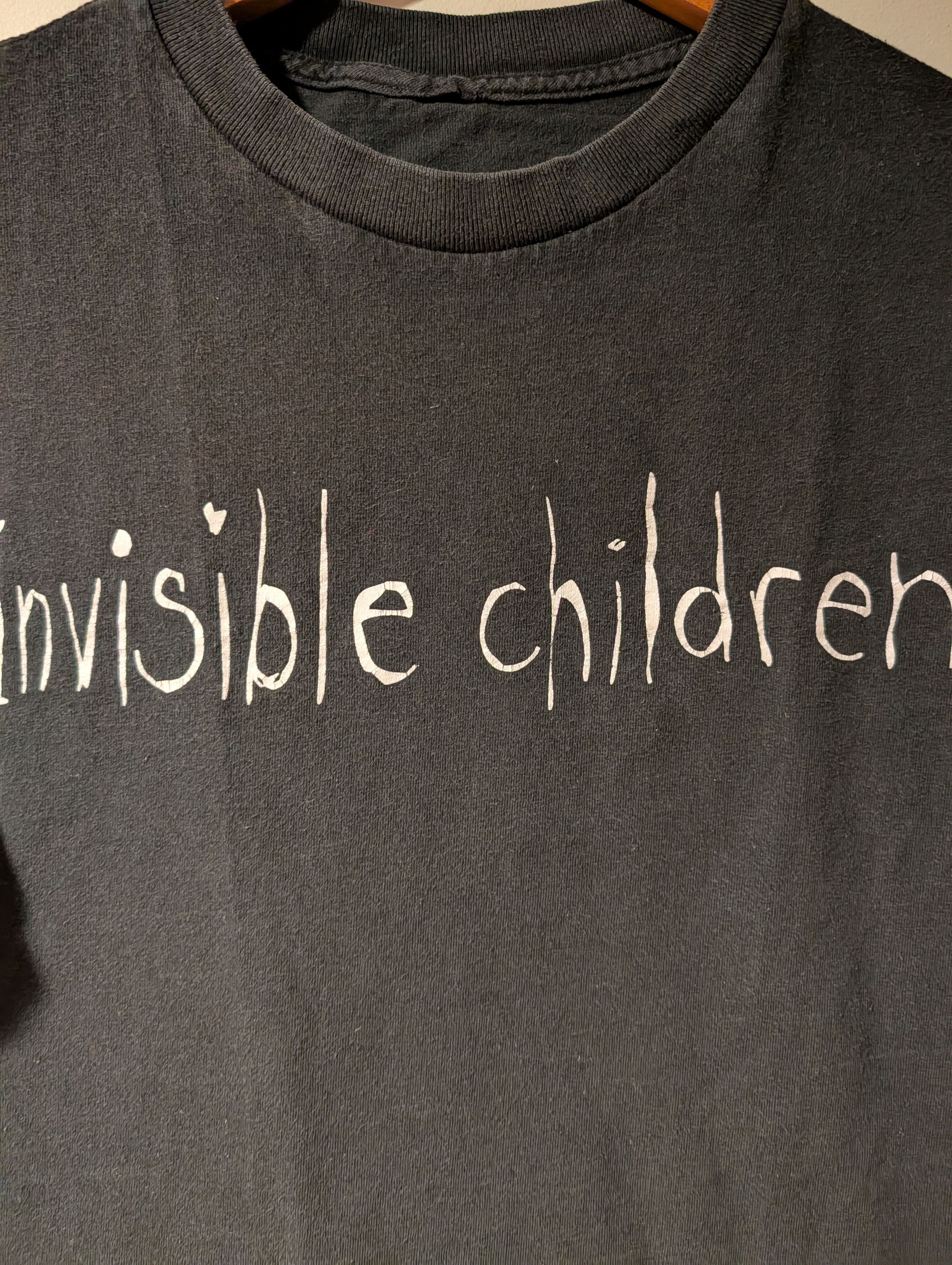 Fruit Of The Loom Vintage Y2K Invisible Children Discover The Unseen Shirt Size US M / EU 48-50 / 2 - 2 Thumbnail
