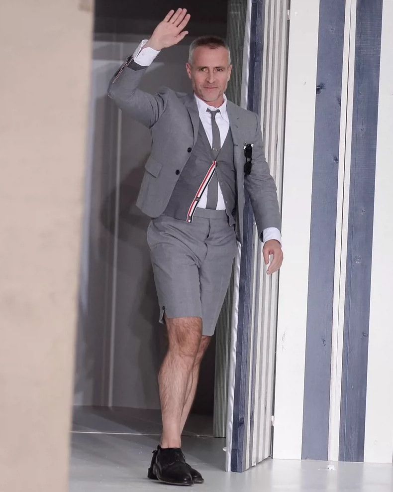 Thom Browne size0 Classic gray suit