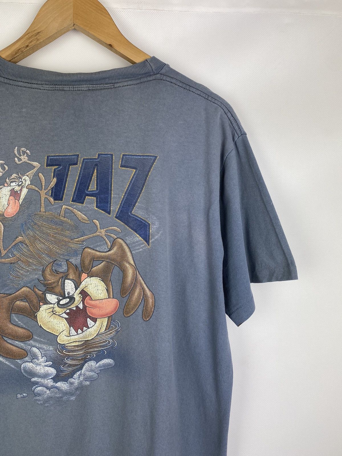 Vintage Warner Bros. TAZ Tasmanian Devil vintage 1997 t shirt Size US XL / EU 56 / 4 - 14 Thumbnail