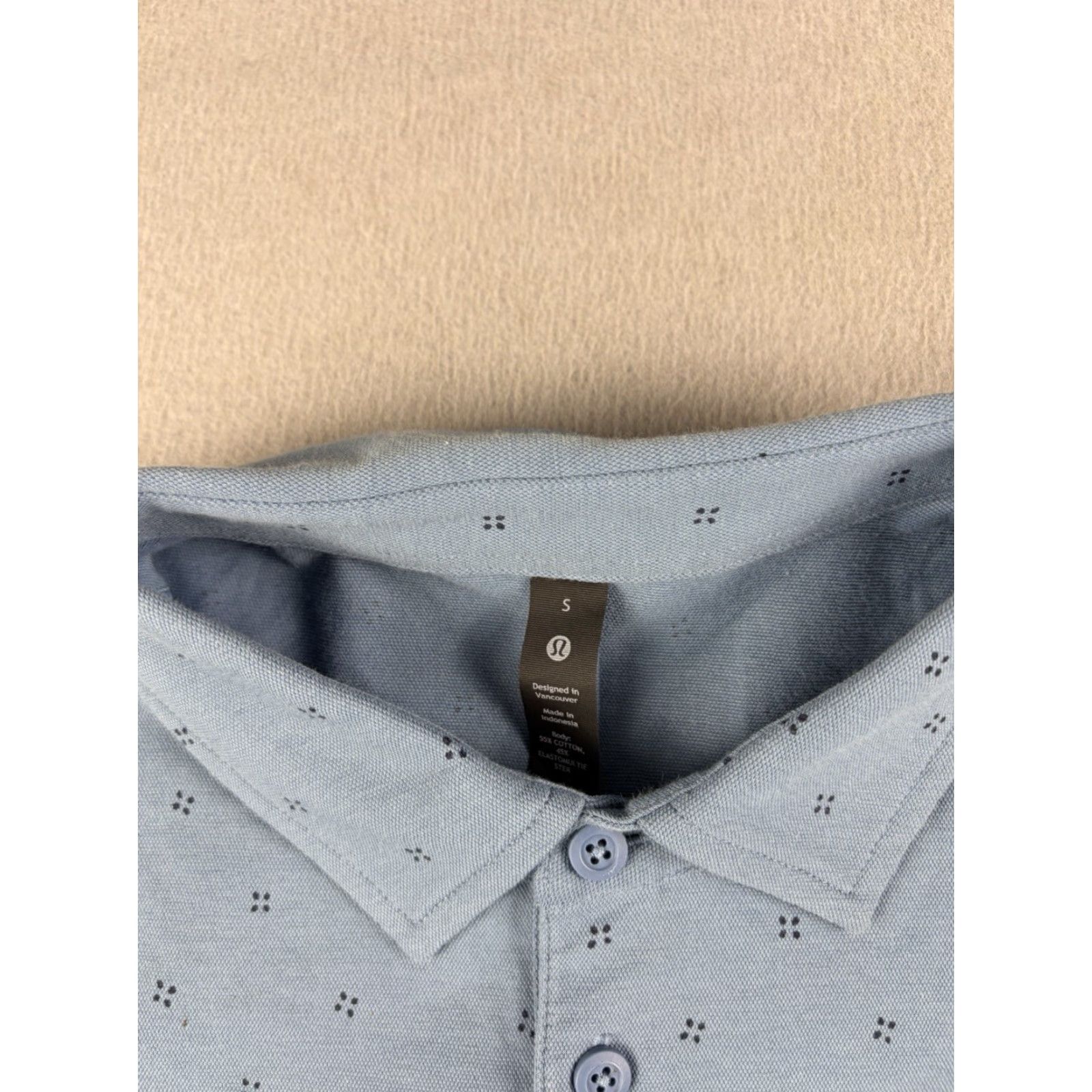 Lululemon Lululemon Polo Shirt Men S Short Sleeve Blue Print Golf Regular Size S Size US S / EU 44-46 / 1 - 3 Thumbnail