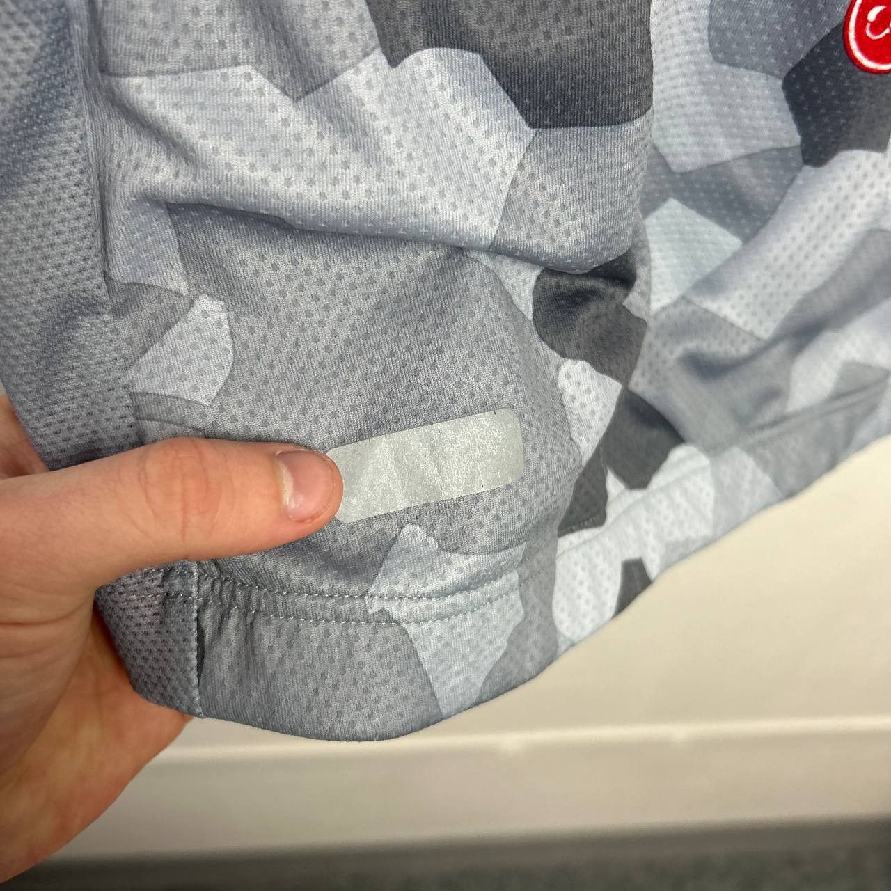 Other Mens Castelli overprinted cycling sportswear jersey tee Size US L / EU 52-54 / 3 - 12 Thumbnail