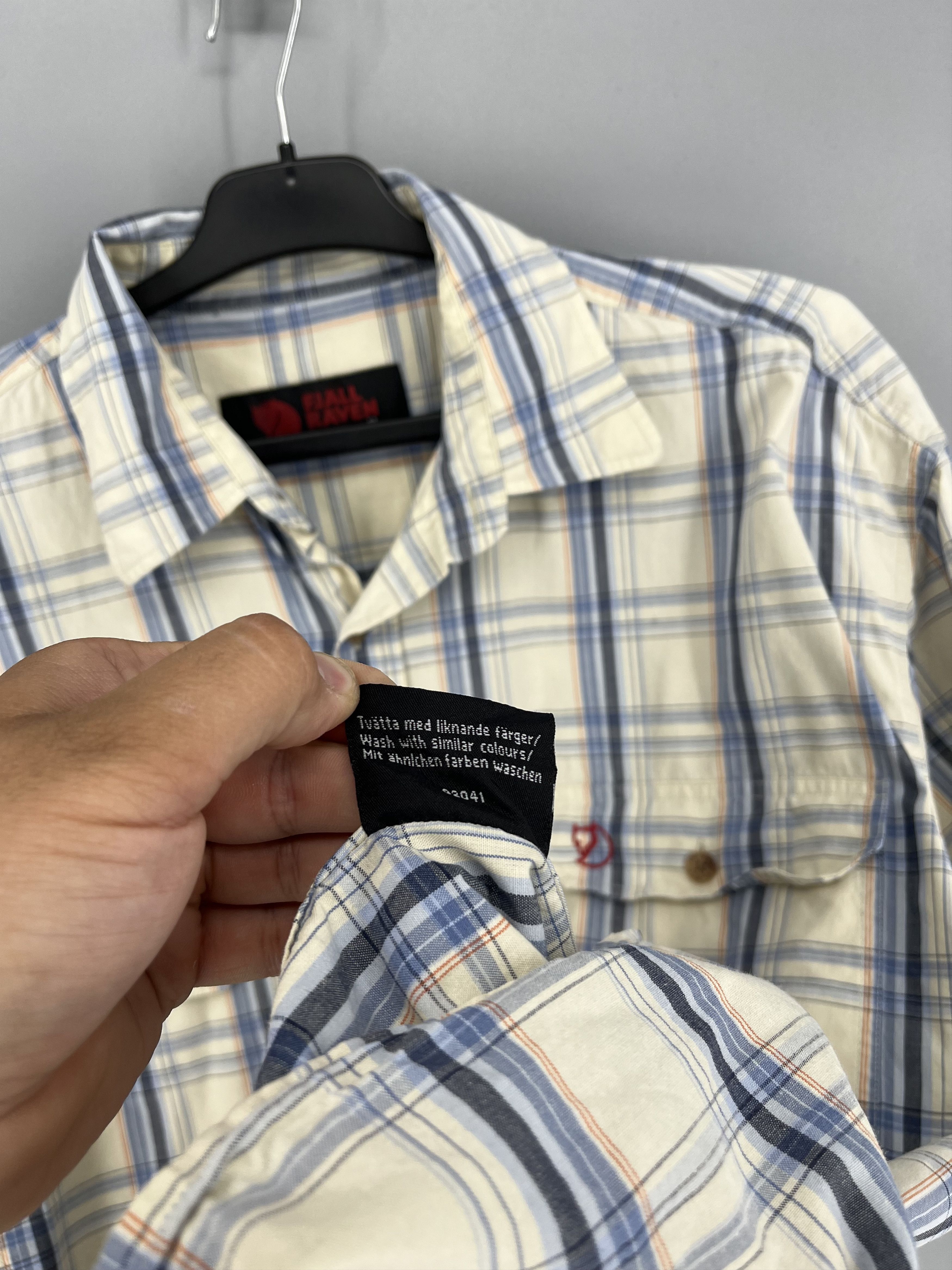 Fjallraven Fjall Raven Short Sleeve Streetwear Outdoor Shirt Size L Size US L / EU 52-54 / 3 - 10 Thumbnail