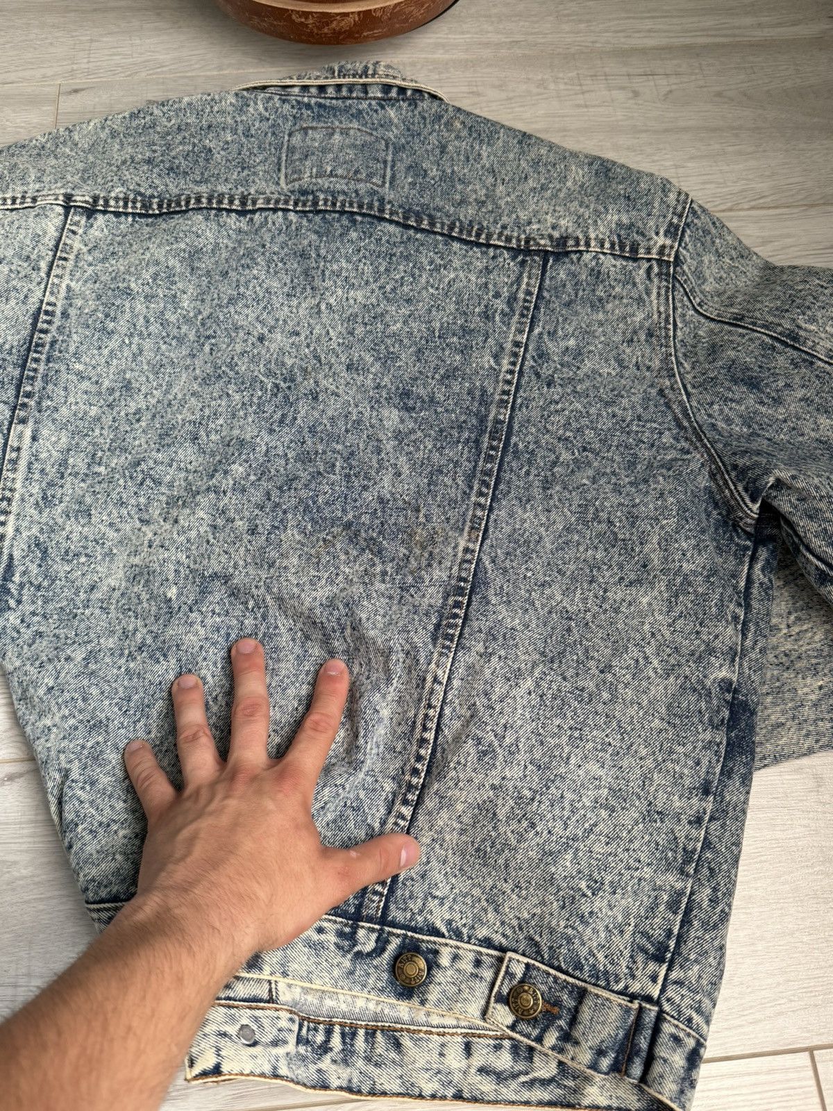 Vintage Vintage Italian style Oversized Washed Denim Jacket Size US L / EU 52-54 / 3 - 9 Thumbnail