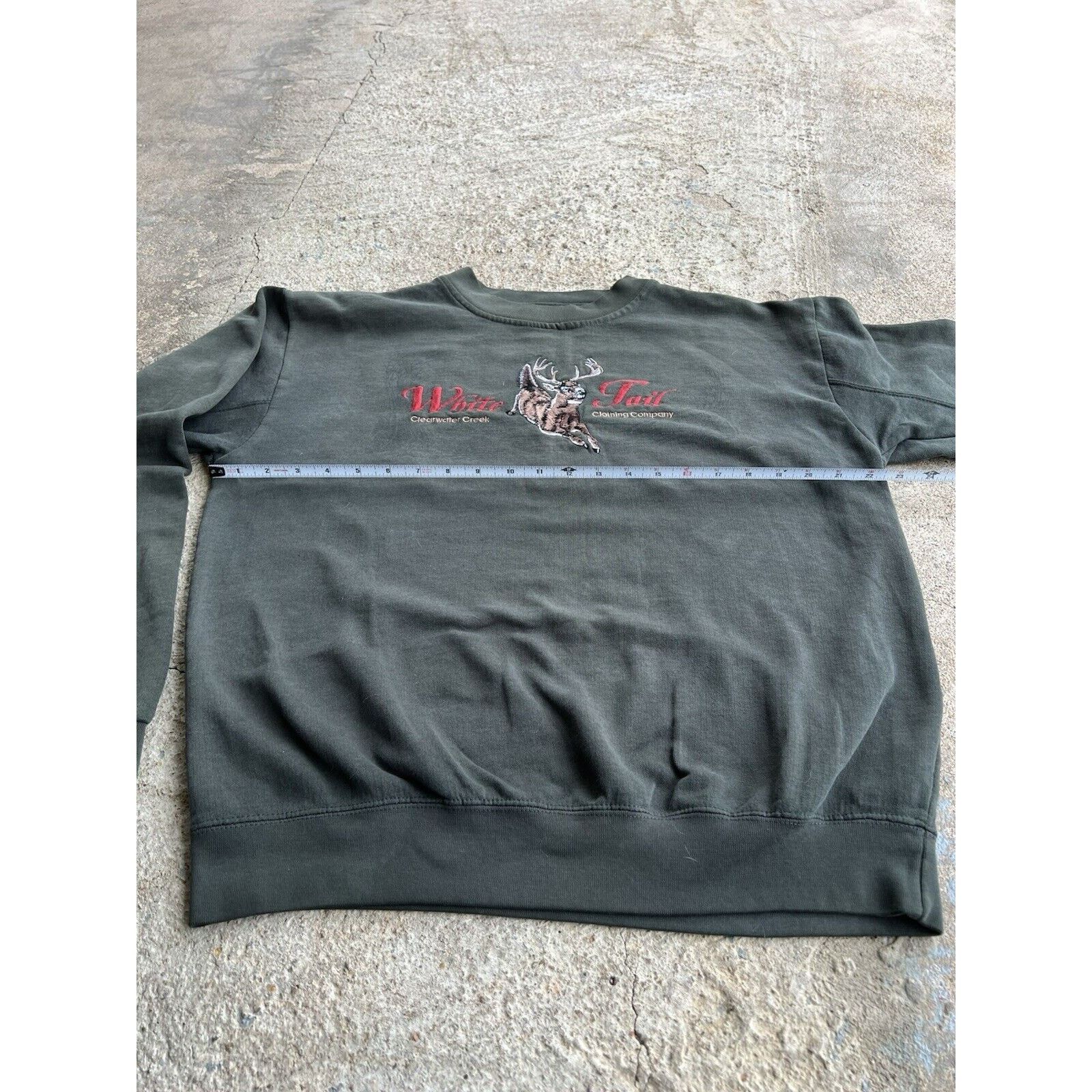 Vintage Vintage Y2K White Tail Embroidered Deer Green Sweatshirt Size US L / EU 52-54 / 3 - 10 Thumbnail