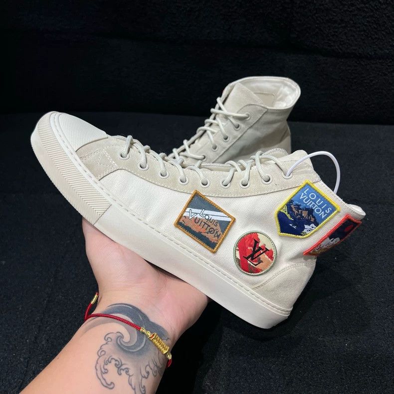 Louis Vuitton Louis Vuitton Canvas Patchwork Leather Badge High Top Snea Size US 8 / EU 41 - 7 Thumbnail