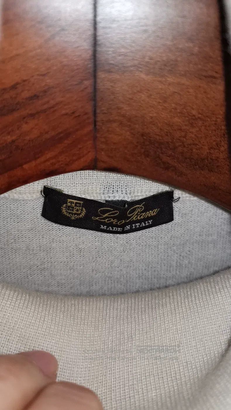 Loro Piana Loro Piana High Neck Cashmere Sweater Size XS / US 0-2 / IT 36-38 - 2 Thumbnail