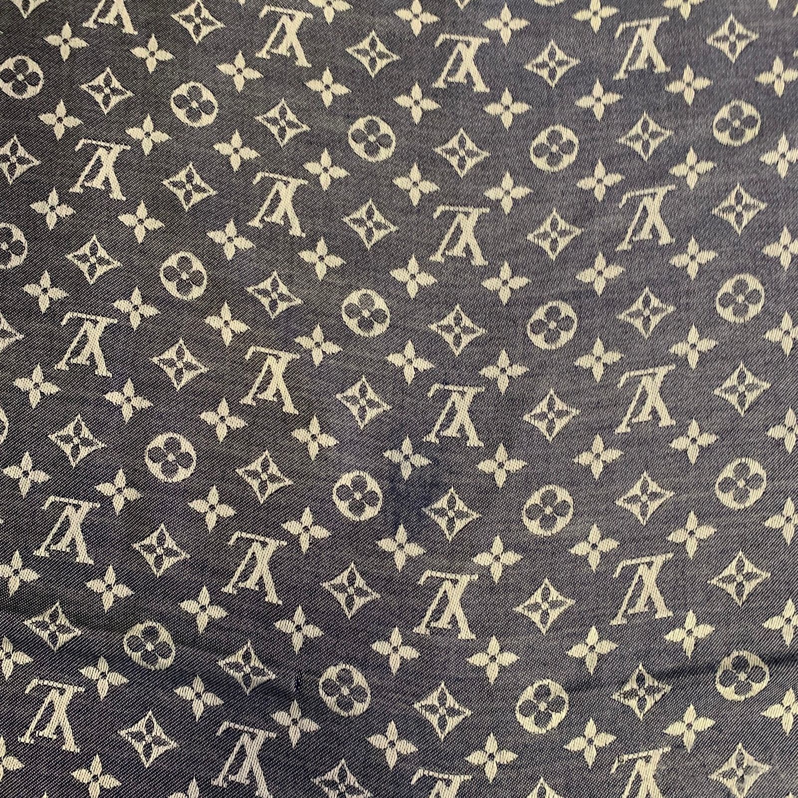 Louis Vuitton LOUIS VUITTON Monogram Silk Wool Square Fringe Scarf Shawl Size ONE SIZE - 6 Thumbnail