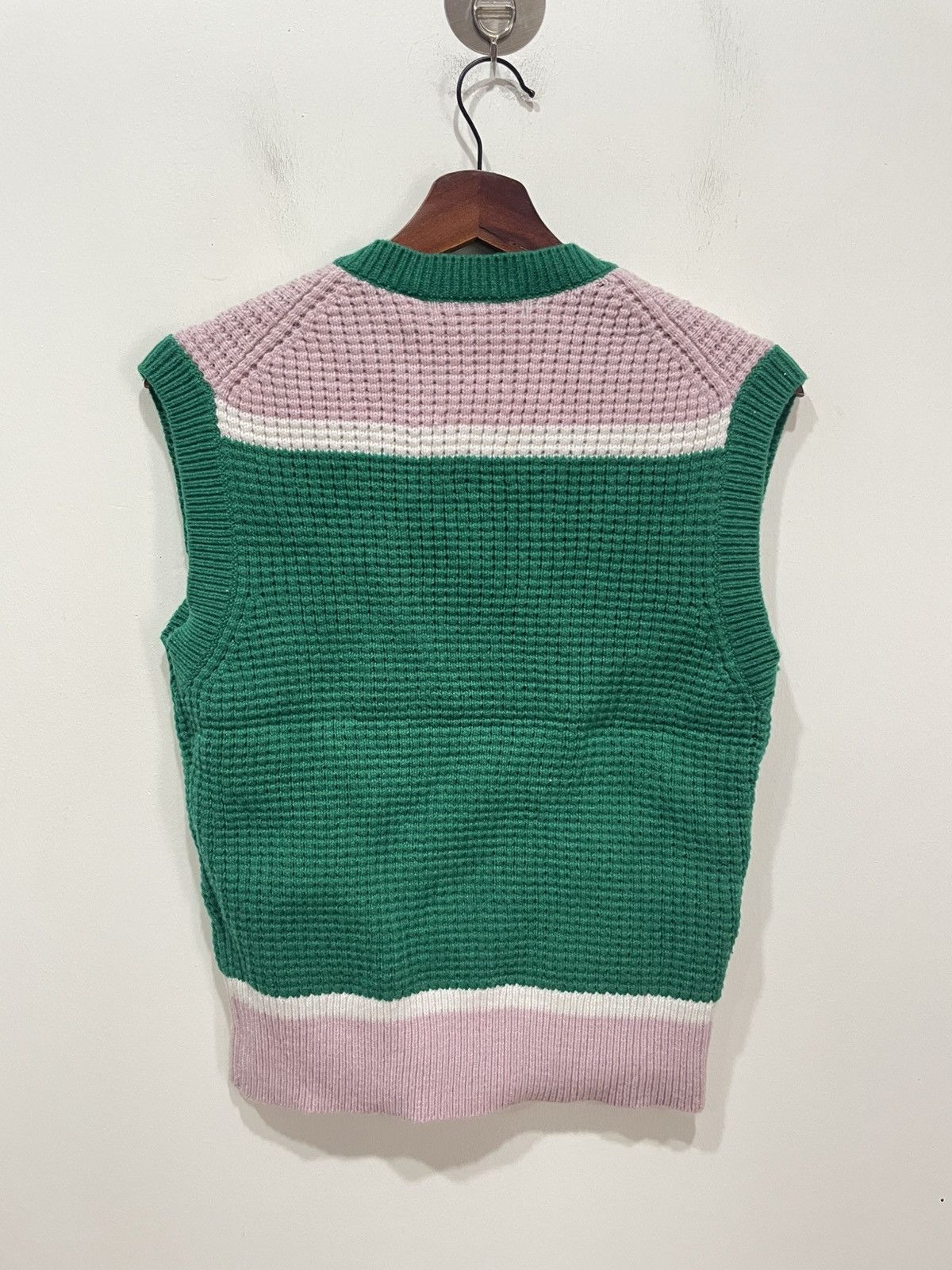 Marni × Uniqlo Marni NonSleeves Top Size L / US 10 / IT 46 - 2 Thumbnail