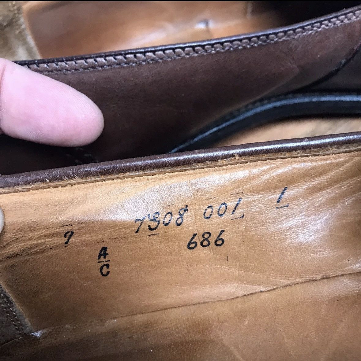 Alden Alden 686 Brown Calfskin Penny Loafer Men’s 7 A/C Made USA Size US 7.5 / EU 40-41 - 9 Thumbnail