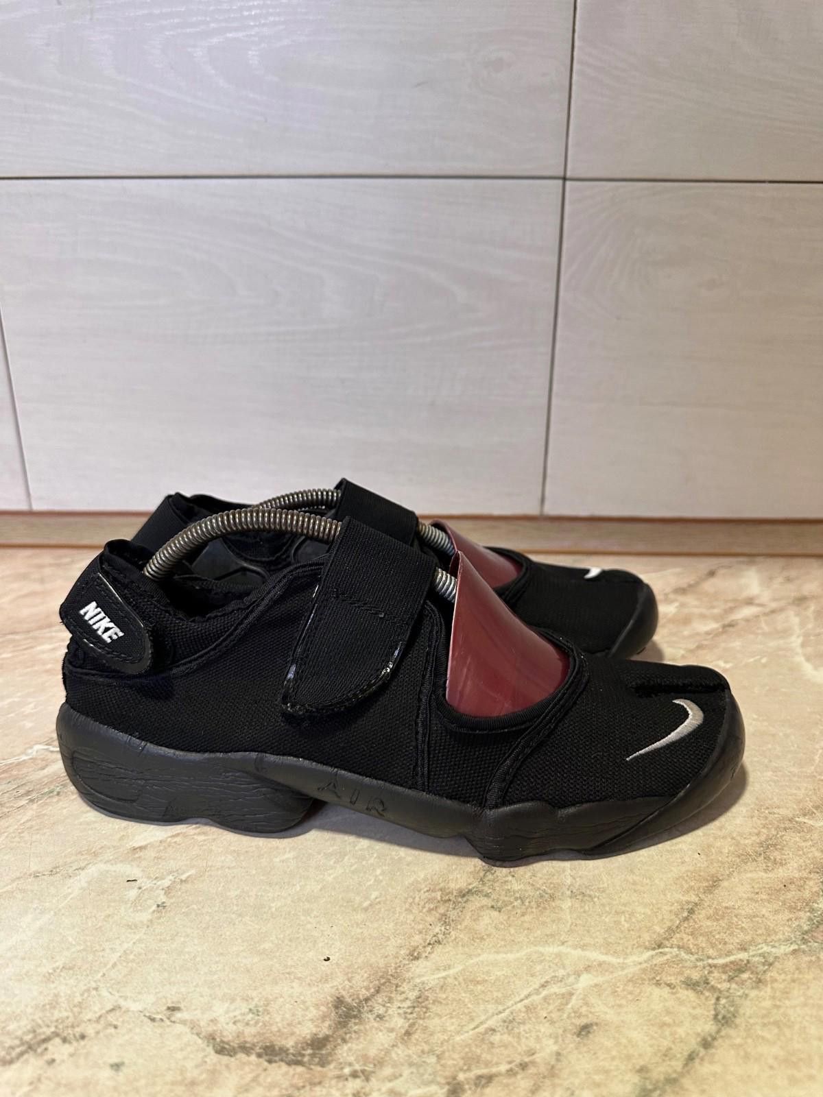 Nike Vintage Mens Nike Rift Black Sz 44 US 10 Size US 10 / EU 43 - 5 Thumbnail