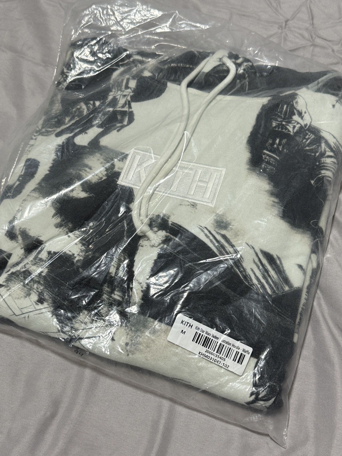 Kith Kith Star Wars Vadeer Illustration Hoodie - Waffle Deadstock Size US M / EU 48-50 / 2 - 2 Thumbnail