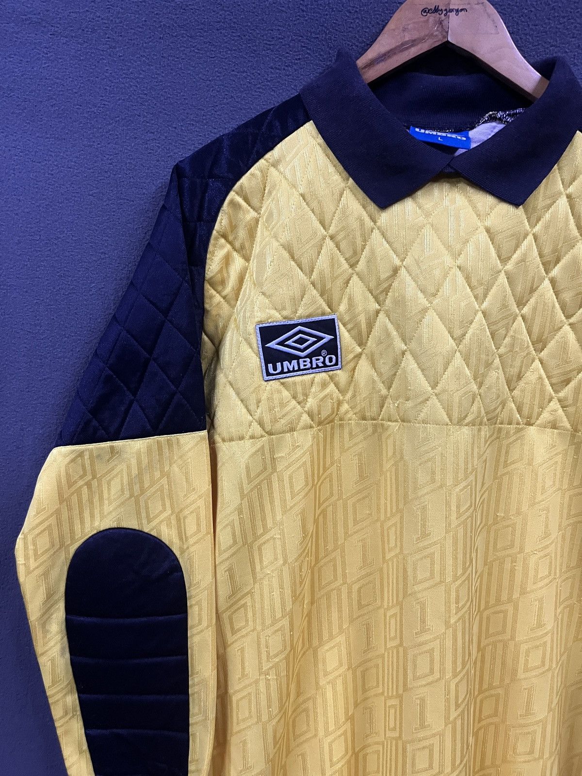 Umbro VINTAGE UMBRO KEEPER JERSEY PADDING Size US L / EU 52-54 / 3 - 2 Thumbnail