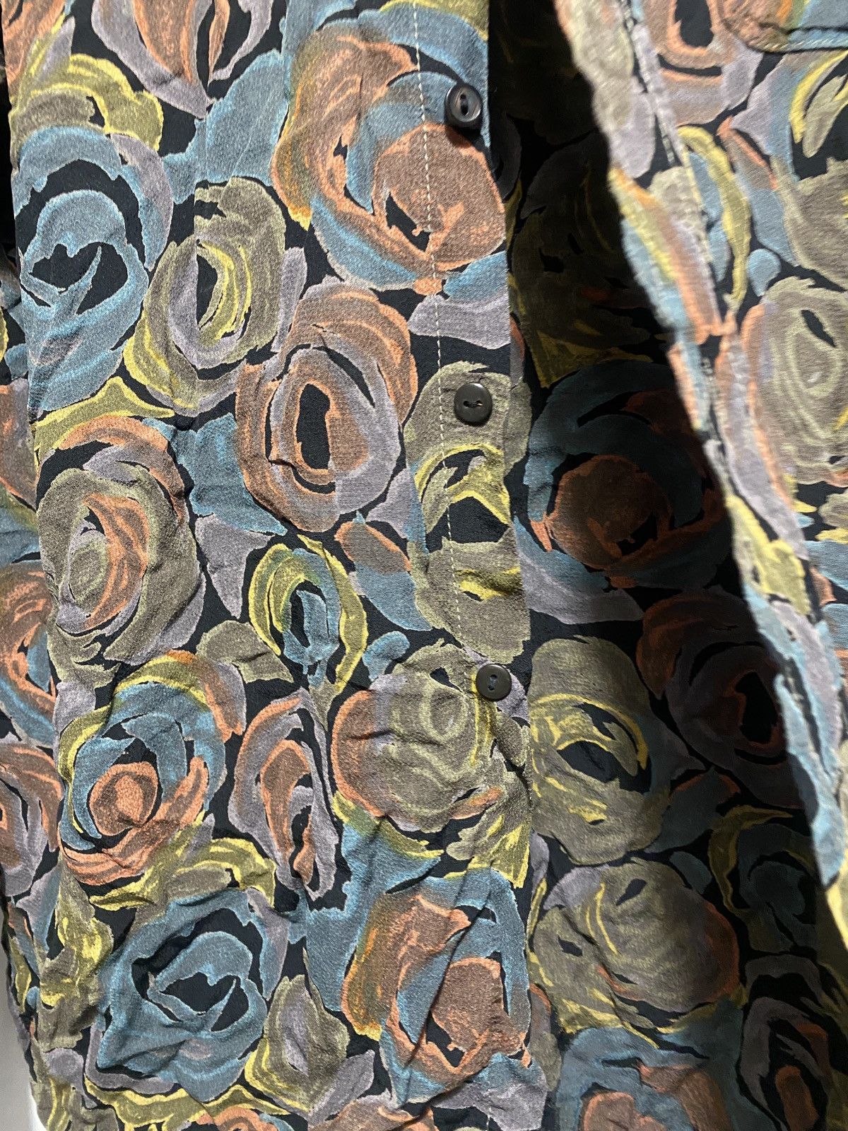 Vintage Vintage abstract roses viscose shirt button up Size US L / EU 52-54 / 3 - 7 Thumbnail