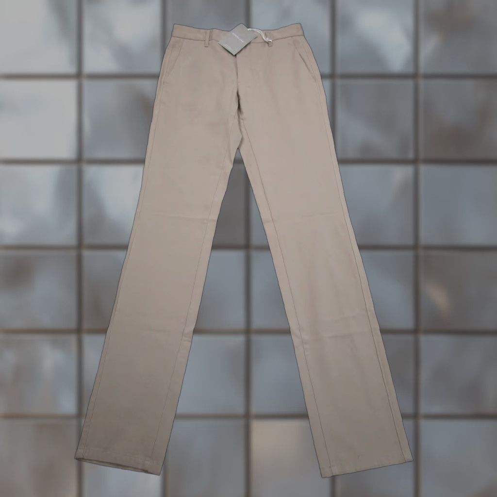 Everlane Everlane Uniform Chino Pants Mens 29x34 Beige Slim Fit School Academia Preppy Chino Pants Mens Beige Slim Fit 29x34 Size US 29 - 1 Thumbnail