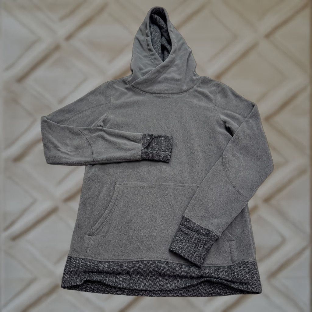 Lululemon Lululemon Athletica Hoodie Pullover Women 4 Gray Sweatshirt Hooded Breathable Lightweight Athletic Streetwear Activewear Winterspring Comfort Everyday Size S / US 4 / IT 40 - 1 Thumbnail