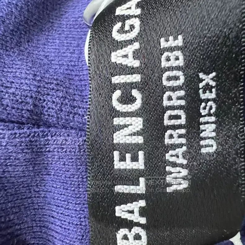 Balenciaga Balenciaga Sweatshirt Size L Size US L / EU 52-54 / 3 - 3 Thumbnail