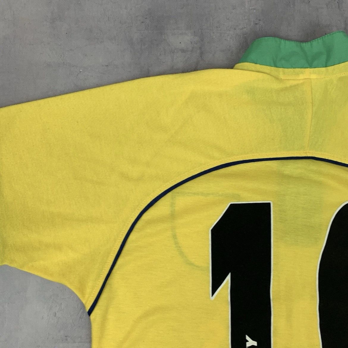 PONY Rare! #10 Norwich City Pony Vintage Soccer Jersey 1997 Size US S / EU 44-46 / 1 - 18 Thumbnail