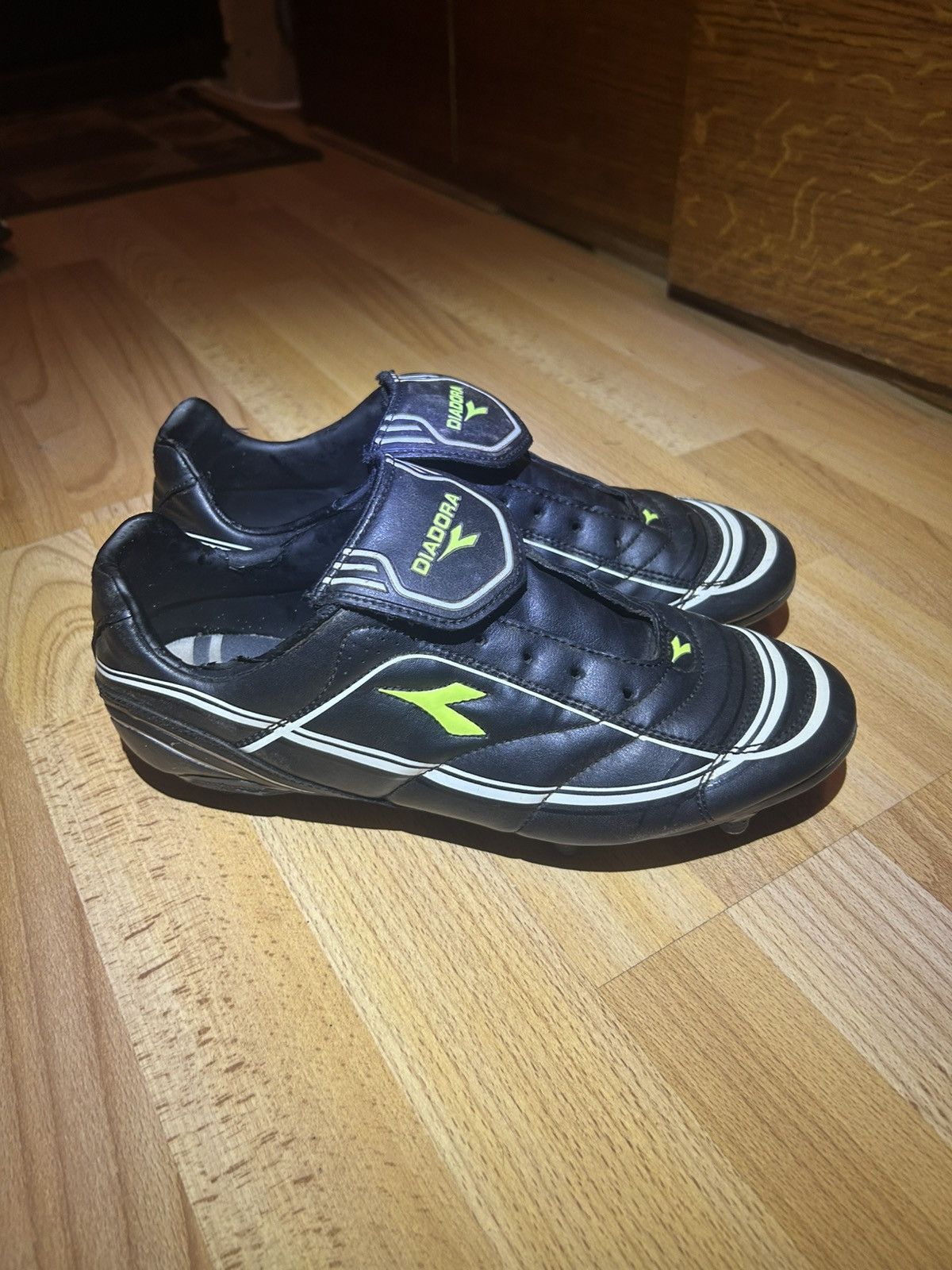 Diadora × Vintage Vintage 1990s diadora football boots ** VERY RARE ** Size US 7.5 / EU 40-41 - 3 Thumbnail