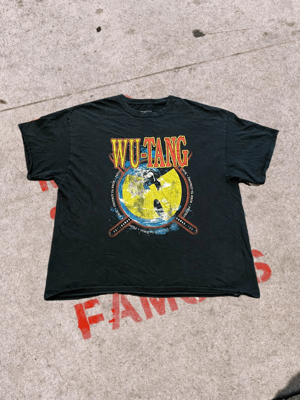 Vintage Vintage Y2K Wu Tang Clan Logo T-Shirt Size US M / EU 48-50 / 2 - 1 Thumbnail
