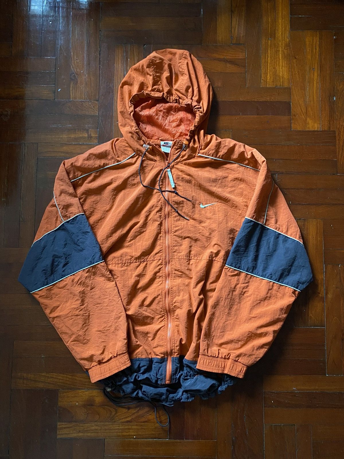 Nike × Vintage Vintage Nike Spell Out 90s Windbreaker Hoodie Jacket Size US L / EU 52-54 / 3 - 2 Thumbnail