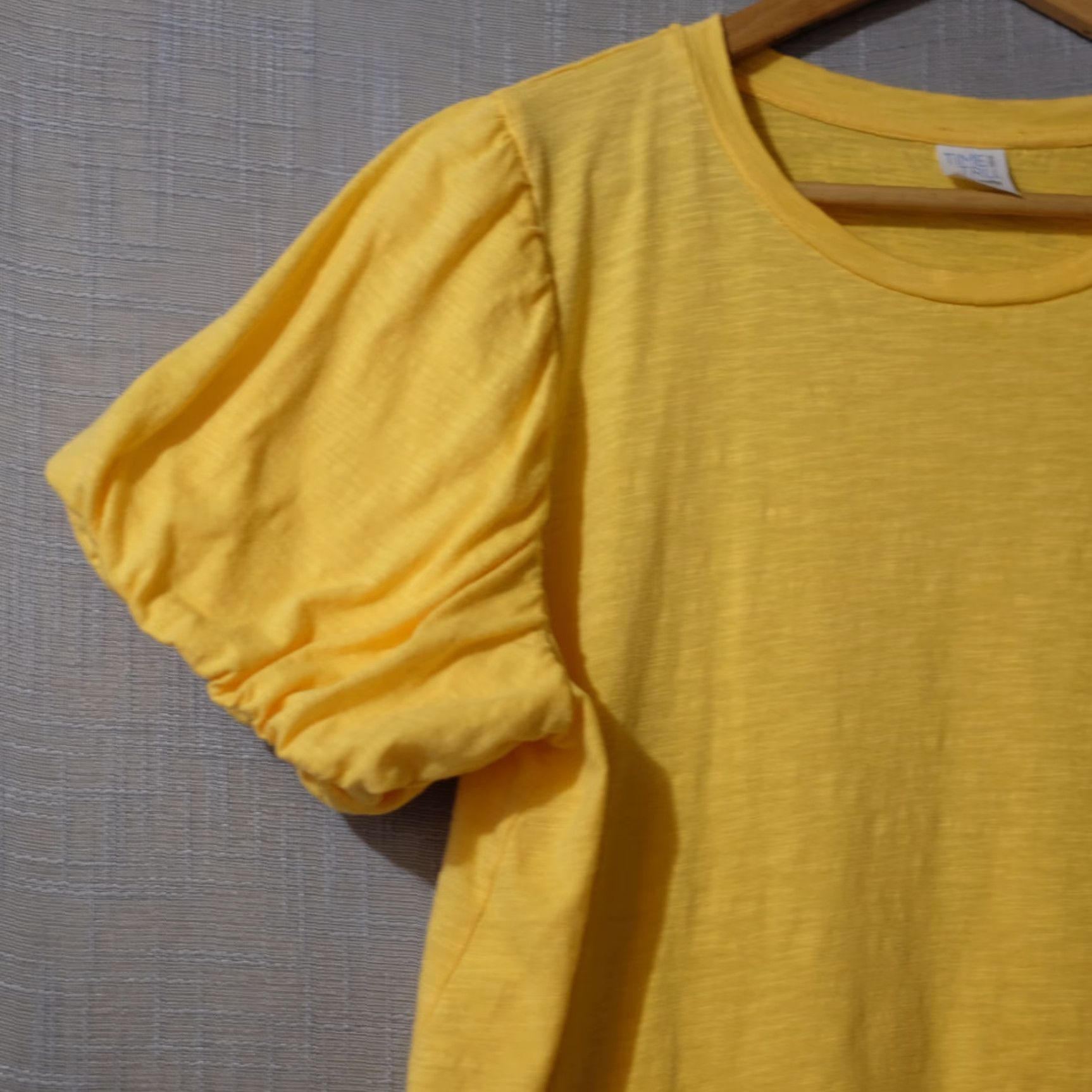 Vintage EUC Time And Tru Maternity Puff Short Sleeve Tee Marigold Womens L Time And Tru Shirt Maternity Puff Sleeve Marigold Womens L Size 36" / US 14 / IT 50 - 2 Thumbnail