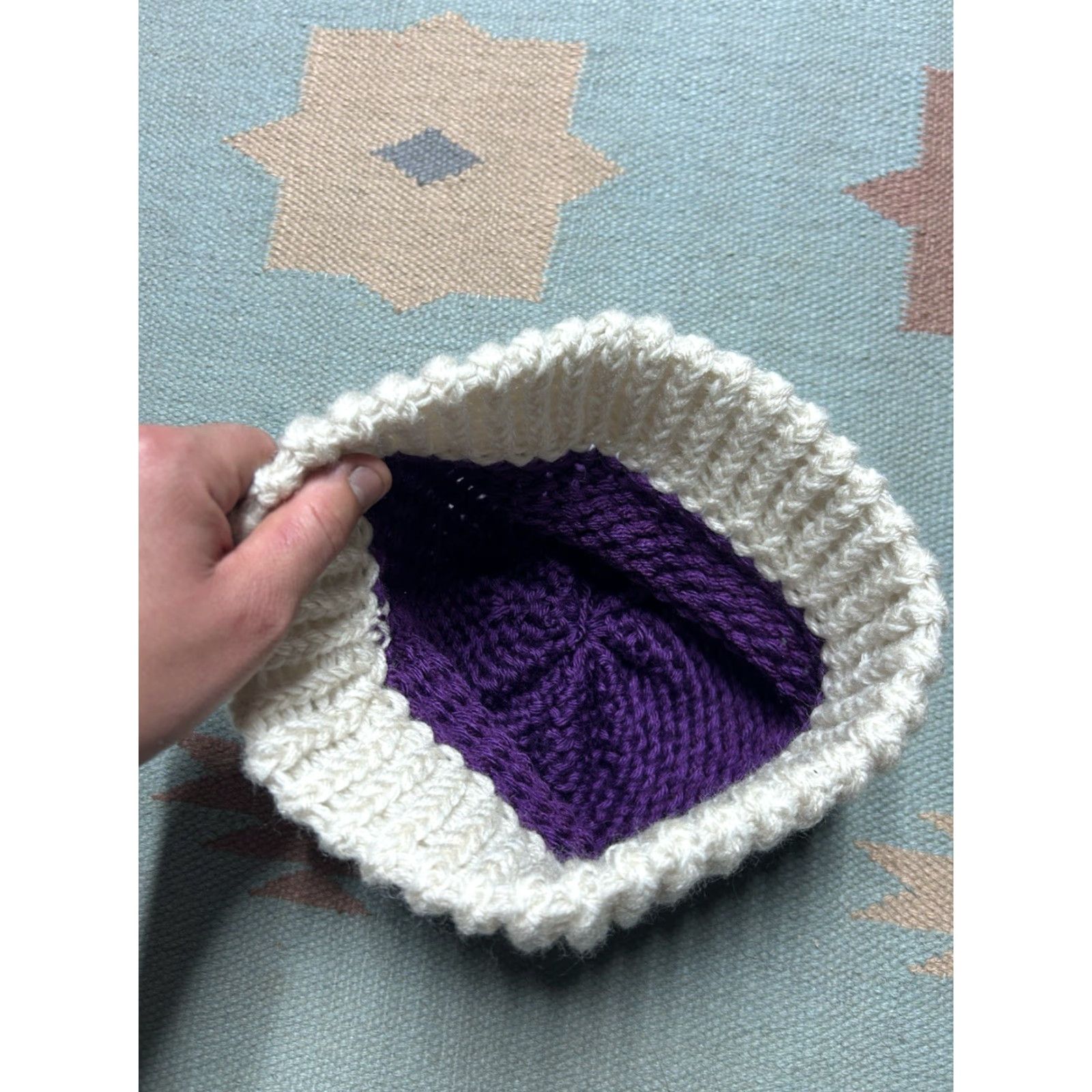 Vintage VINTAGE Crochet Beanie Hand Made Purple White Snow Toboggan Soft Adult OSFA Women One Size Size ONE SIZE - 4 Thumbnail