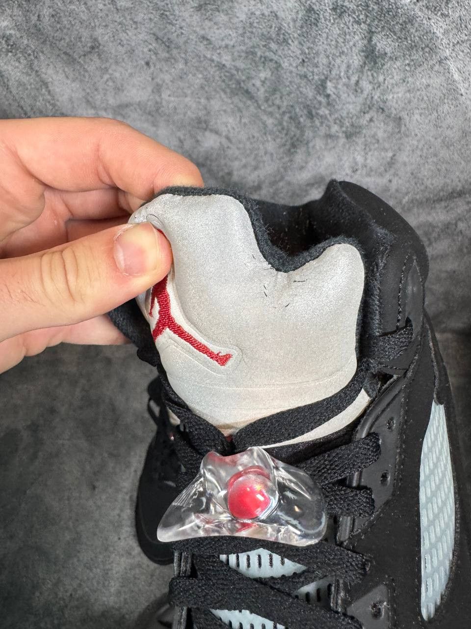 Jordan Brand Size 10 | Jordan 5 Metallic No Box | Pre-Owned Size US 9 / EU 42 - 8 Thumbnail