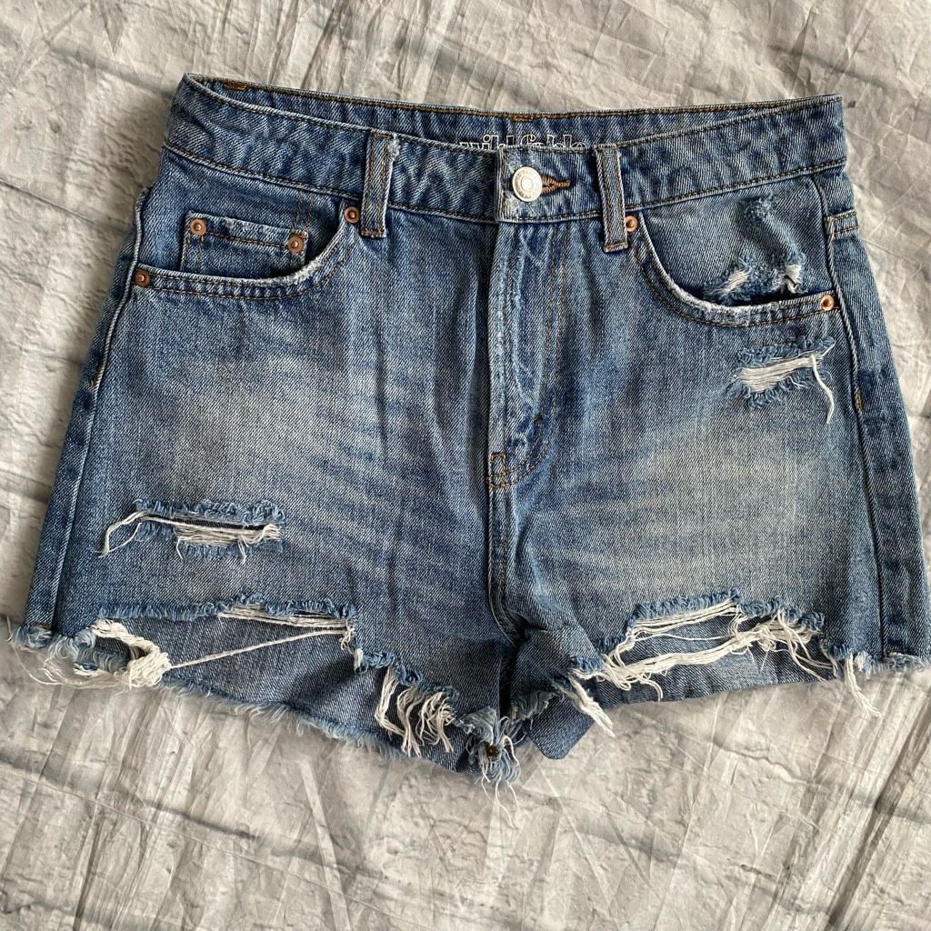 Other Wild fable women 0 high rise distressed ripped shorts blue Size 25" / US 0 / IT 36 - 1 Thumbnail