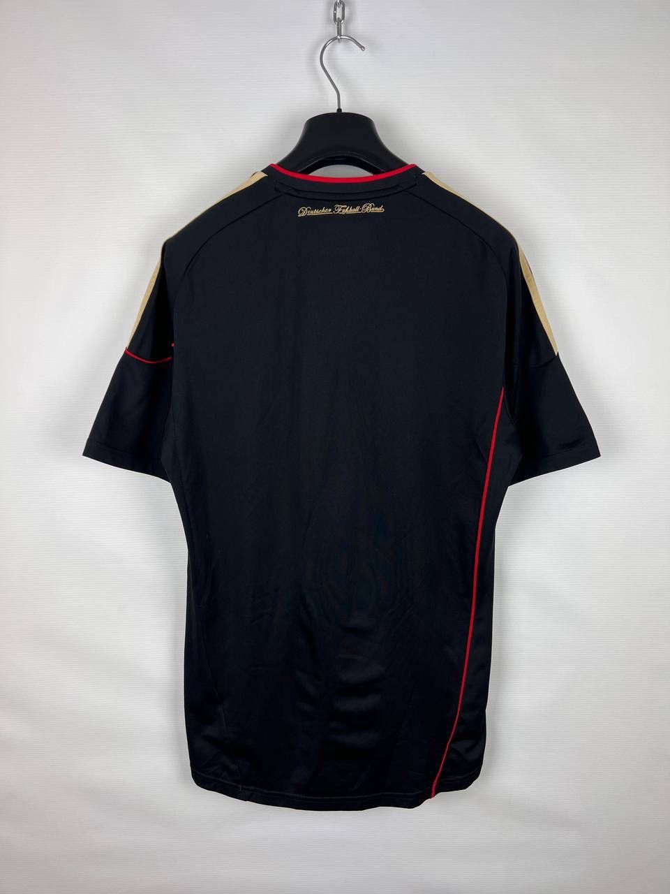 Adidas Germany Adidas 2010/11 vintage jersey size M Size US M / EU 48-50 / 2 - 2 Thumbnail