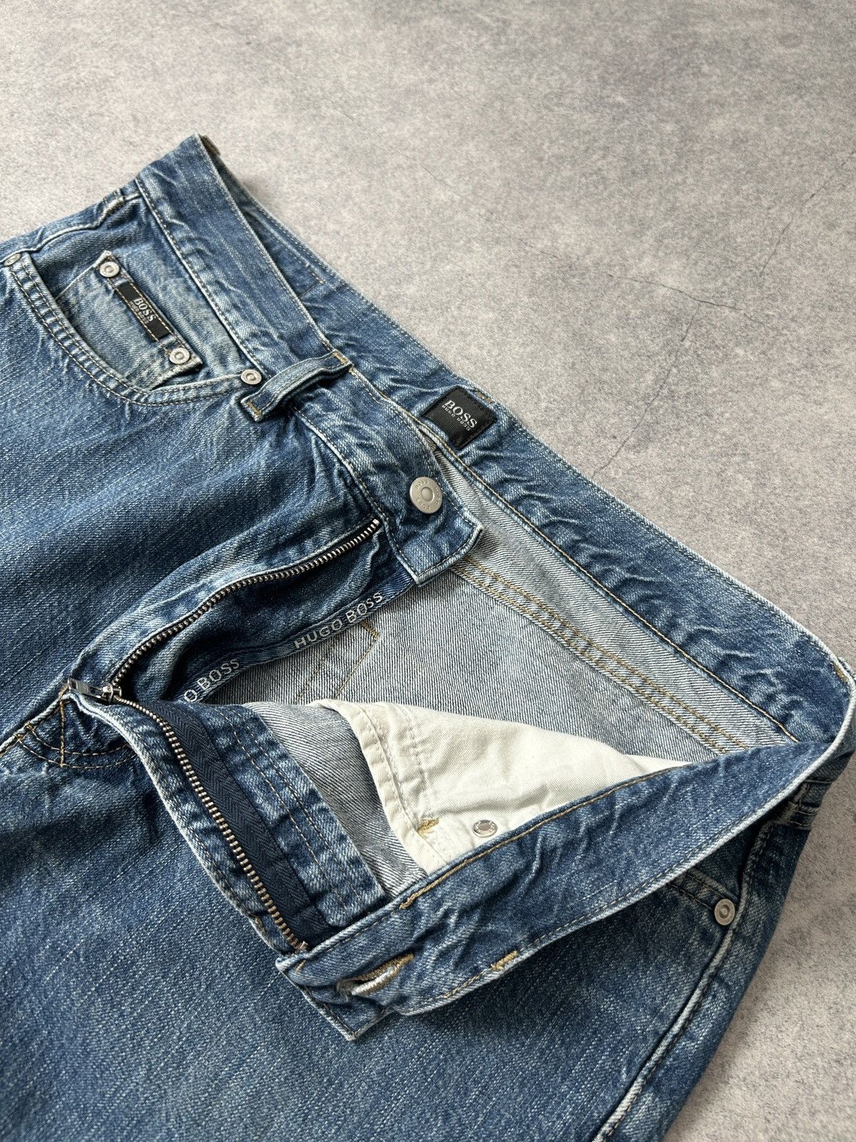 Hugo Boss Vintage Hugo Boss 36/34 blue denim jeans mens Size US 34 / EU 50 - 5 Thumbnail