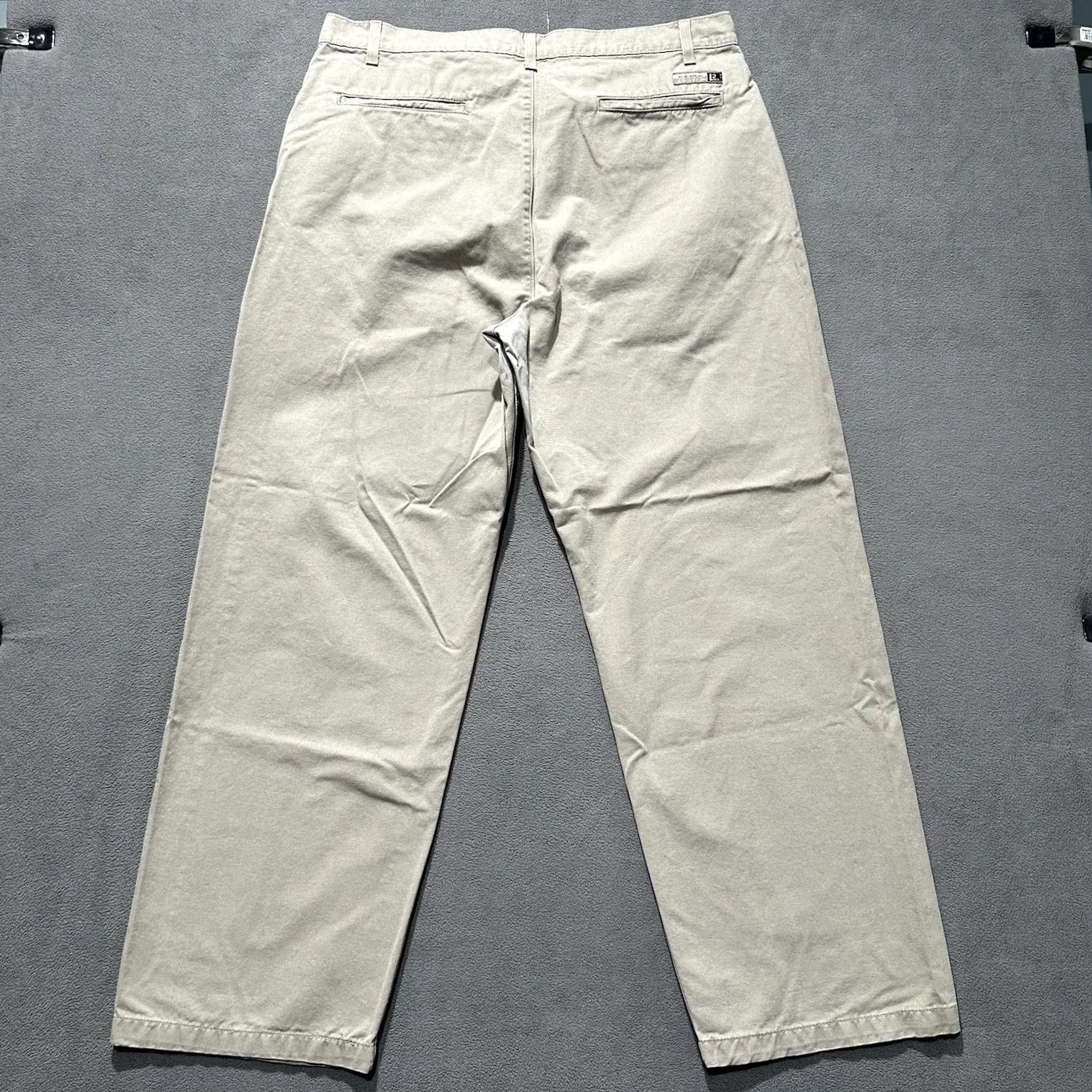Levi's VINTAGE Levi's Pants Men 36 Beige Khaki Wide Leg Straight Skate 90s y2k Size US 36 / EU 52 - 2 Thumbnail