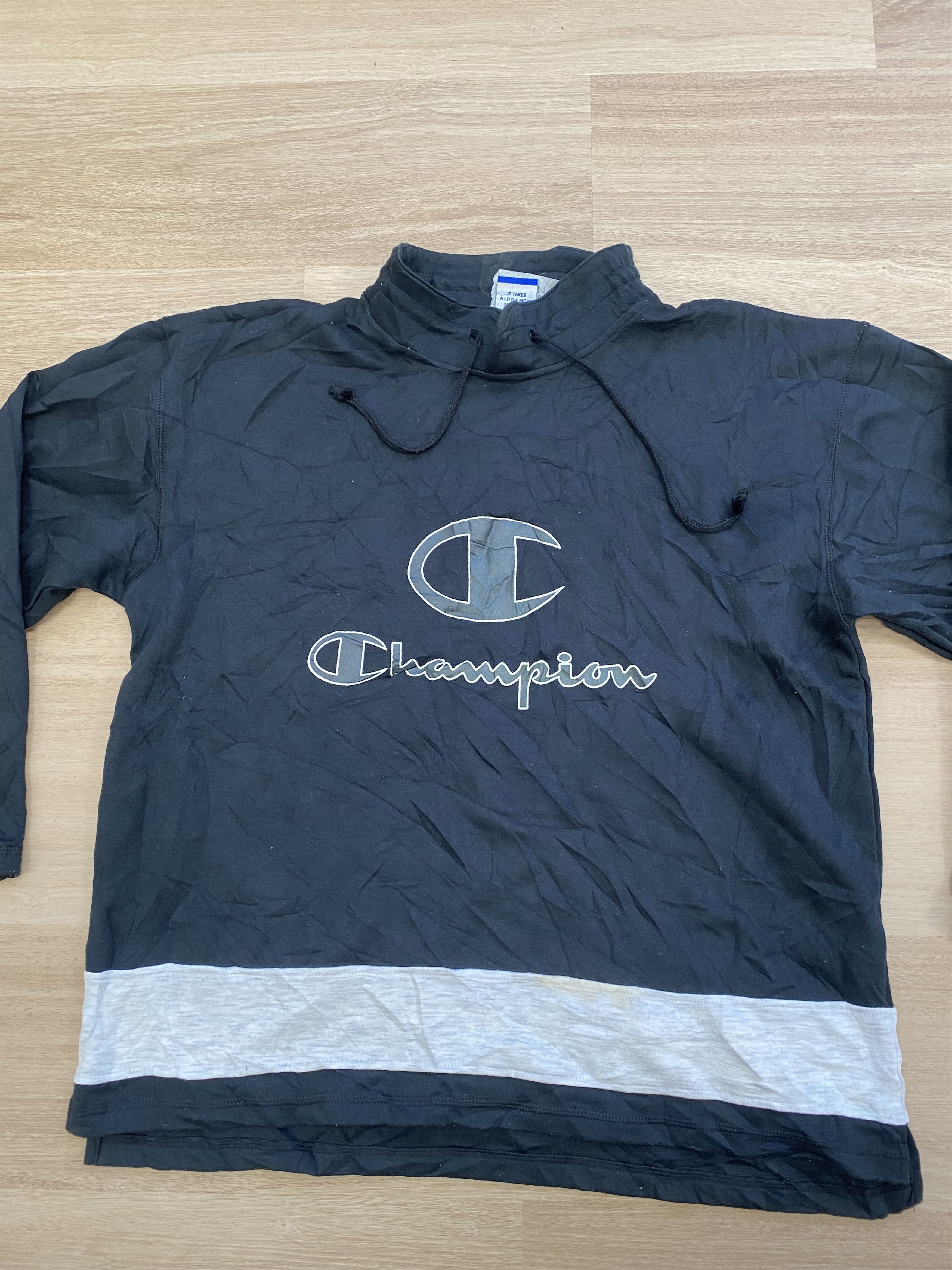 Champion VINTAGE CHAMPION SWEATSHIRT BIG LOGO SIZE XL Size US XL / EU 56 / 4 - 2 Thumbnail
