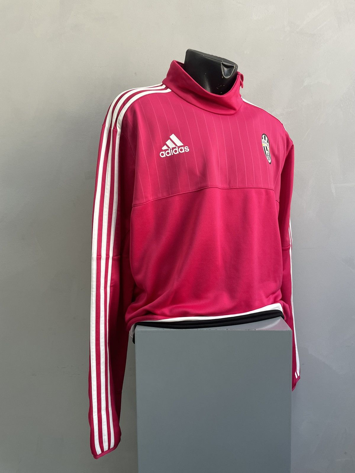 Adidas Adidas FC Juventus pink training sweatshirt CR7 y2k drake Size US XL / EU 56 / 4 - 5 Thumbnail