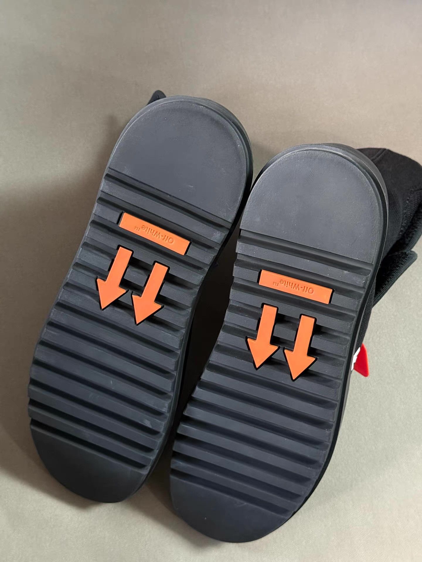 Off-White OFF-WHITE Motowrap Black fashion sneakers。 Ｑ20 Size US 8 / EU 41 - 3 Thumbnail