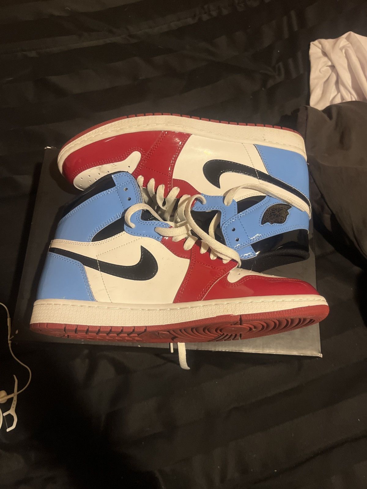 Jordan Brand Jordan 1 Retro High “Fearless UNC Chicago Size US 10.5 / EU 43-44 - 2 Thumbnail