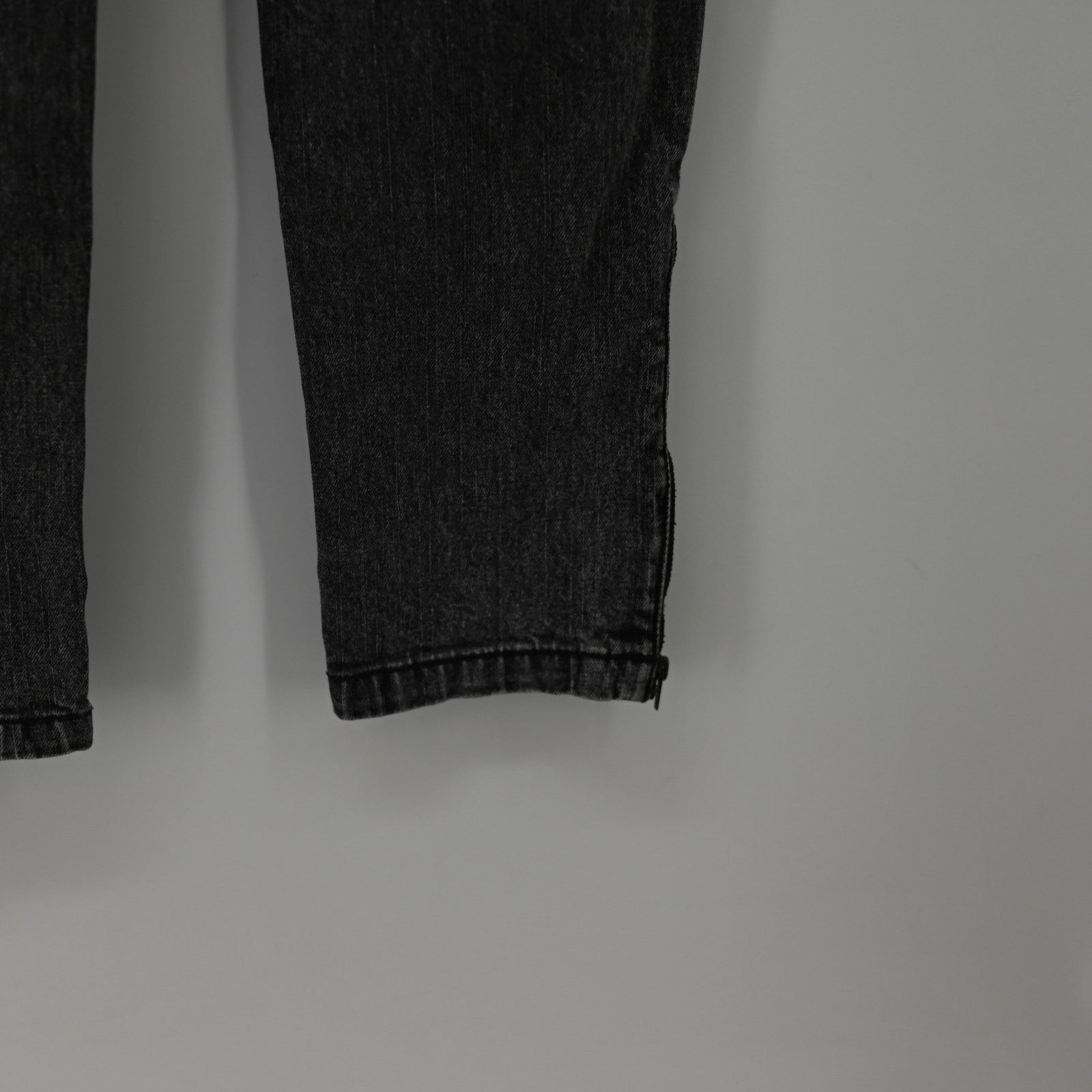 DKNY DKNY Skinny Jeans Y2K Style Zipper Faded Black Women Size 30 Size 30" / US 8 / IT 44 - 14 Thumbnail