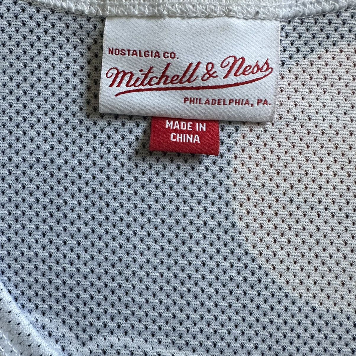 Mitchell & Ness Mitchell & Ness x ‘A.I.” Philadelphia 76ers Jersey Size US M / EU 48-50 / 2 - 2 Thumbnail