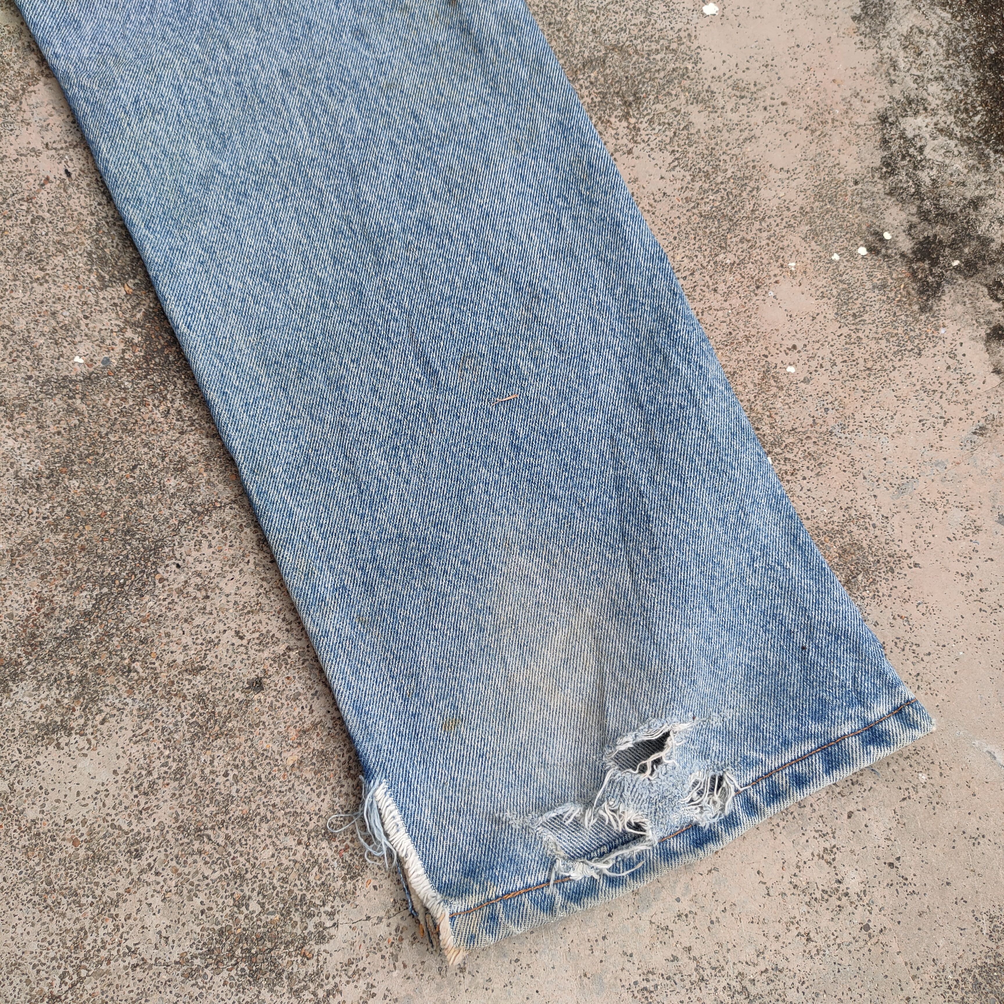 Levi's × Vintage VINTAGE LEVI'S 505 MEXICO RIPPED JEANS DENIM PANTS Size US 28 / EU 44 - 17 Thumbnail